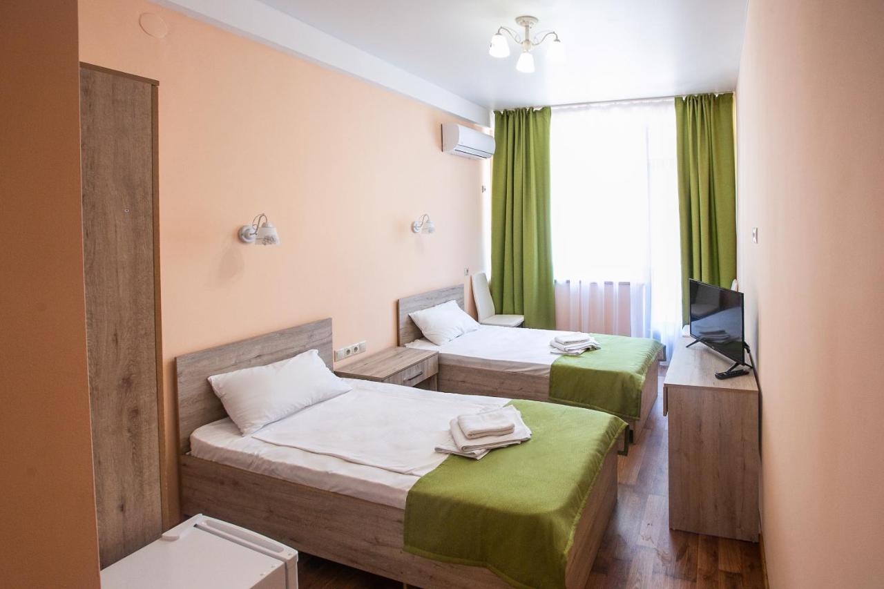 Гостиница "Курорт" Pizunda Exterior photo